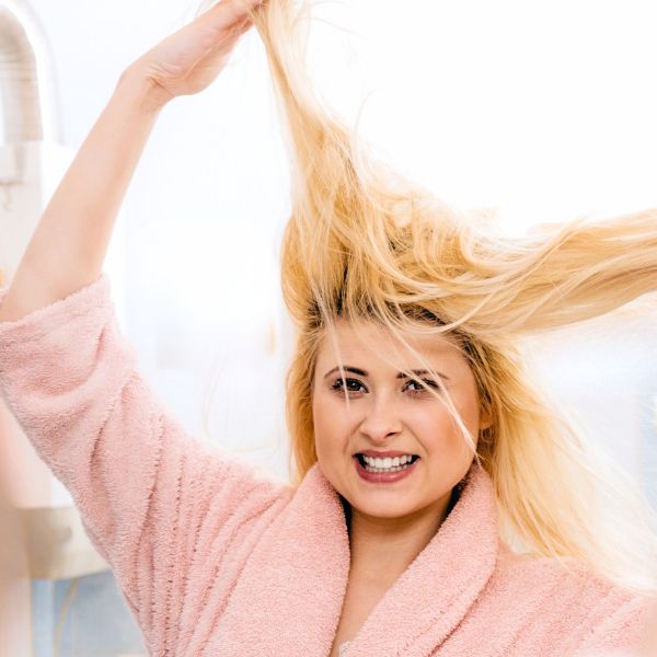Cheveux de paille : Top 5 des meilleures astuces pour y remédier